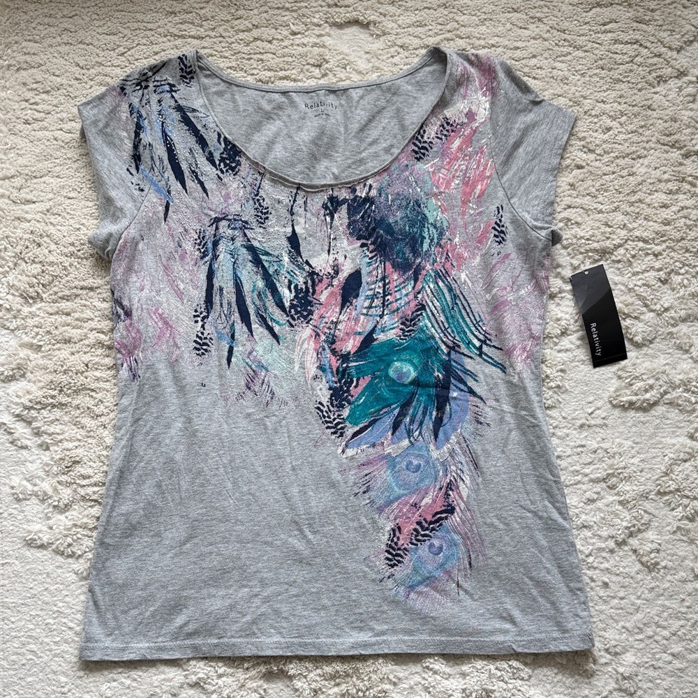 NWT Relativity Feather Print Women's Top